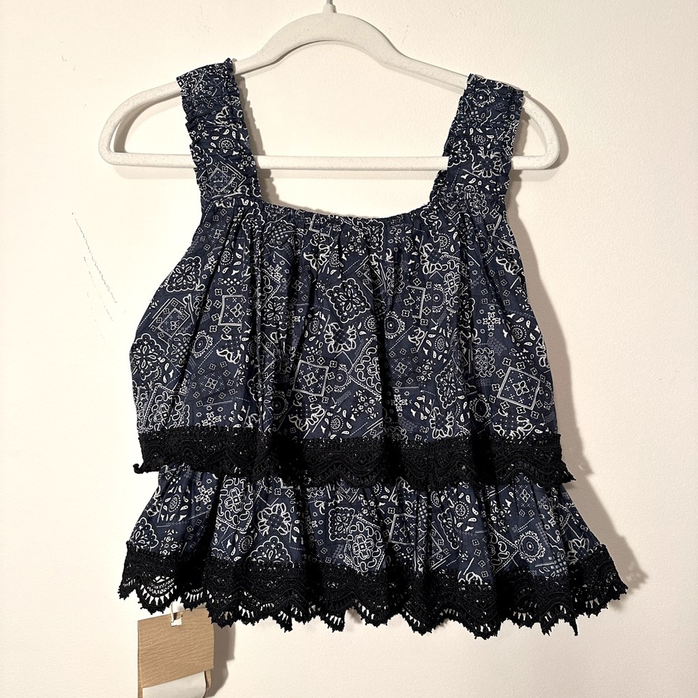 NWT Blue Lace Paisley Tiered Short Top Sz S/M
